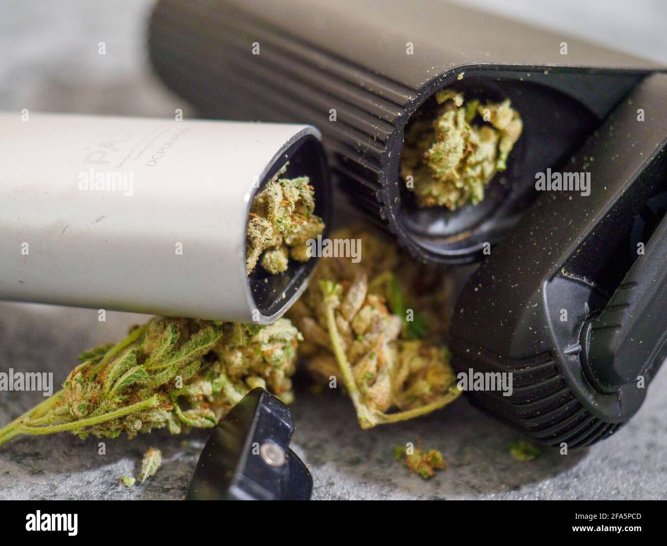 Cannabis oil vape hi-res stock photography and images - Alamy