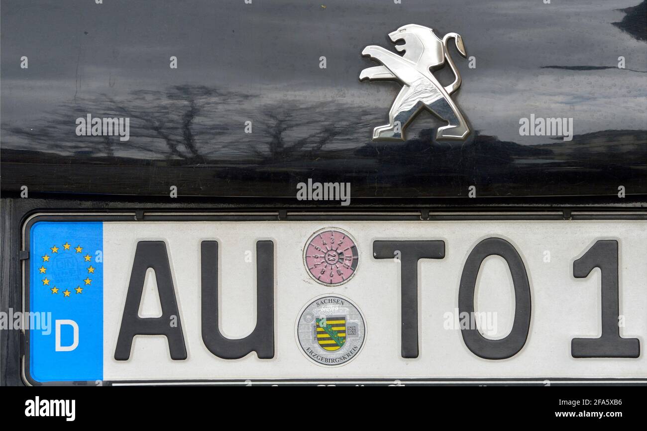 01 April 2021, Saxony, Leipzig: 'AU TO'. The car, the German's favourite child, is the passenger car. The police license plate, AU, for Aue in Saxony, points this out. Photo: Volkmar Heinz/dpa-Zentralbild/ZB Stock Photo