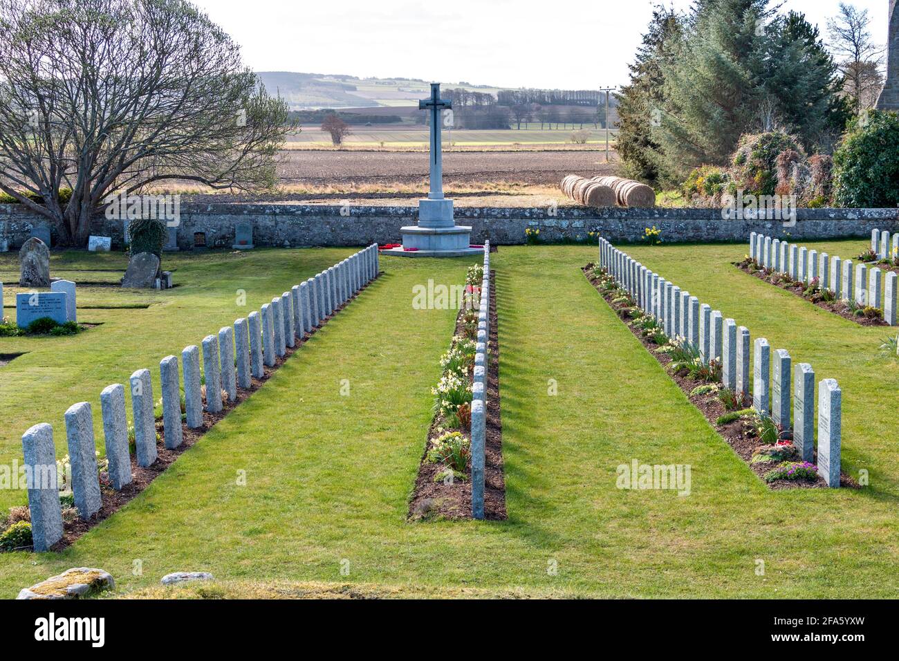 KINLOSS ABBEY MORAY SCOTLAND ROWS OF COMMONWEALTH AIR FORCE WAR GRAVE STONES Stock Photo
