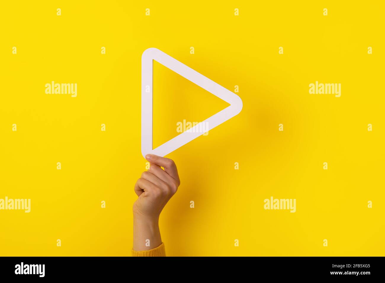 Media Play Hi Res Stock Photography And Images Alamy