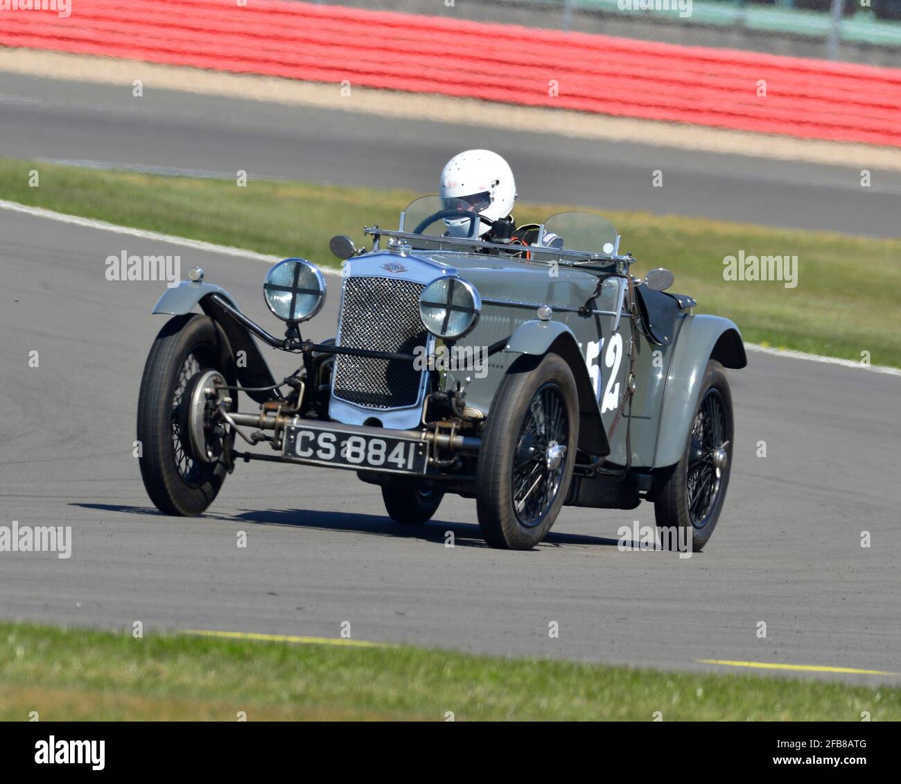Iain Roche Iain Roche, Frazer Nash TT replica, VSCC Special race for the ...