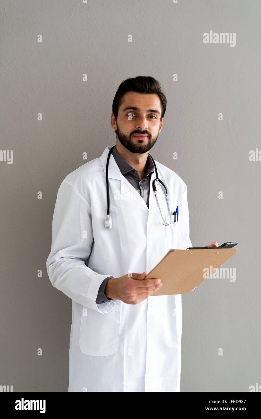 Doctor handsome hi-res stock photography and images - Alamy