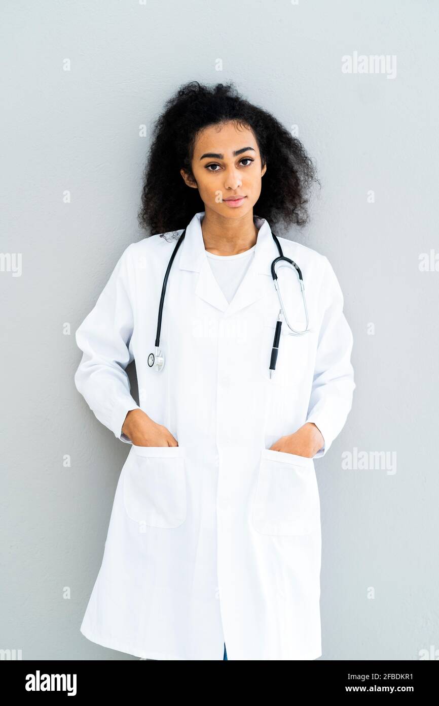 Black female doctor hands hi-res stock photography and images - Alamy