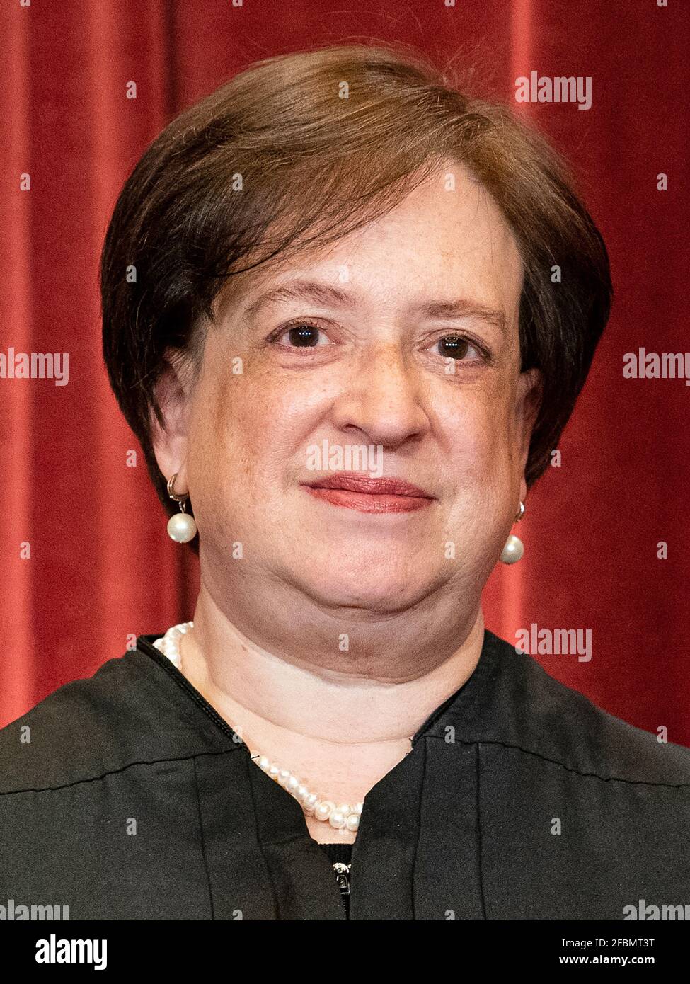 Elena Kagan Education, Facts Age Biography | peacecommission.kdsg.gov.ng