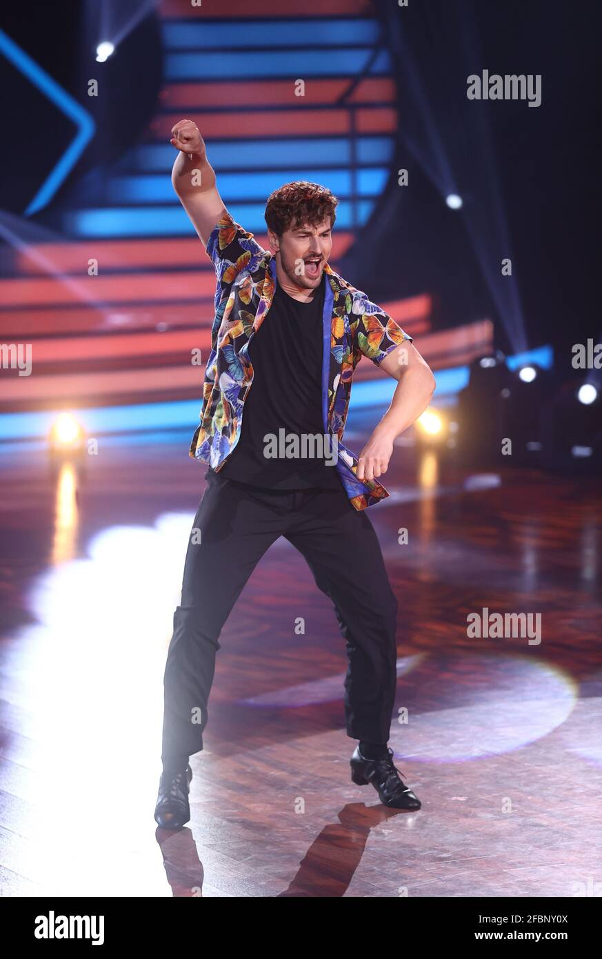 Cologne, Germany. 23rd Apr, 2021. Nicolas Puschmann, TV star, dances samba to 'Te Quiero Baby' in the seventh RTL show of Lets Dance. Credit: Rolf Vennenbernd/dpa/Alamy Live News Stock Photo