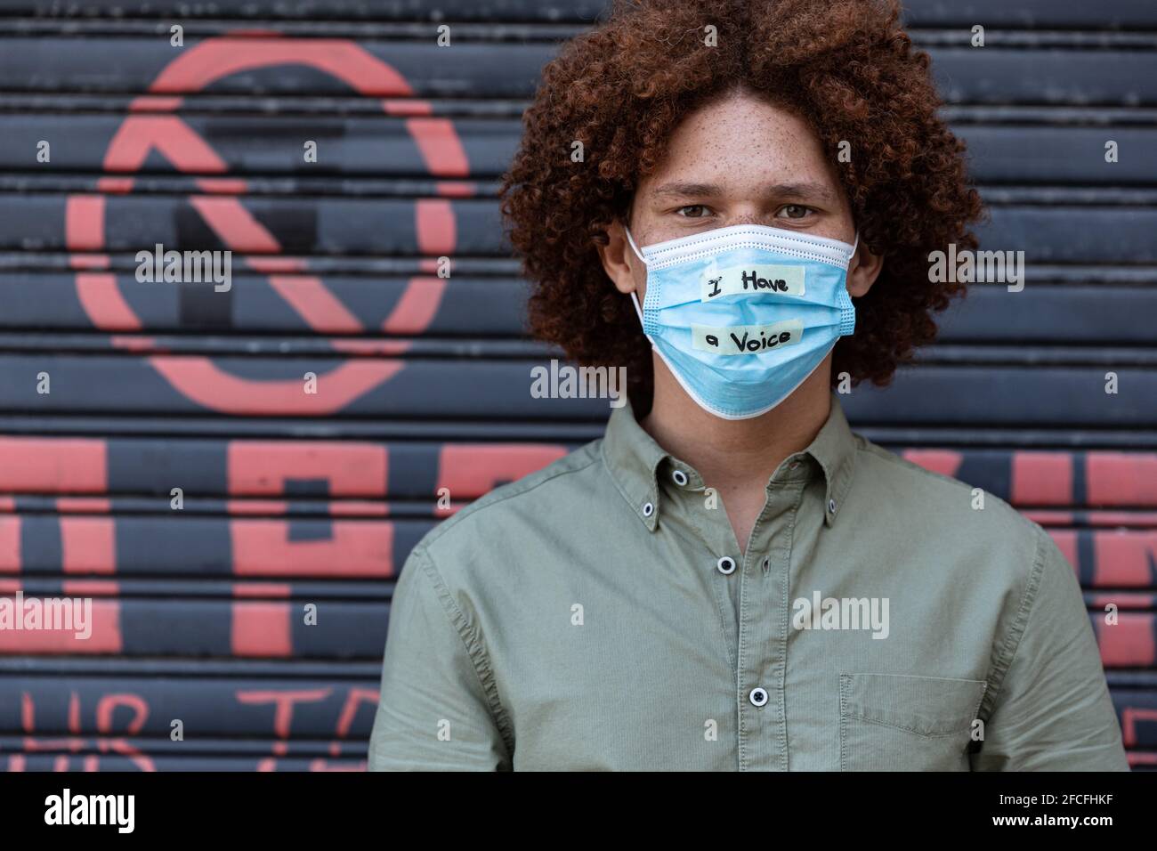 Man wearing mask face portrait hi-res stock photography and images - Alamy