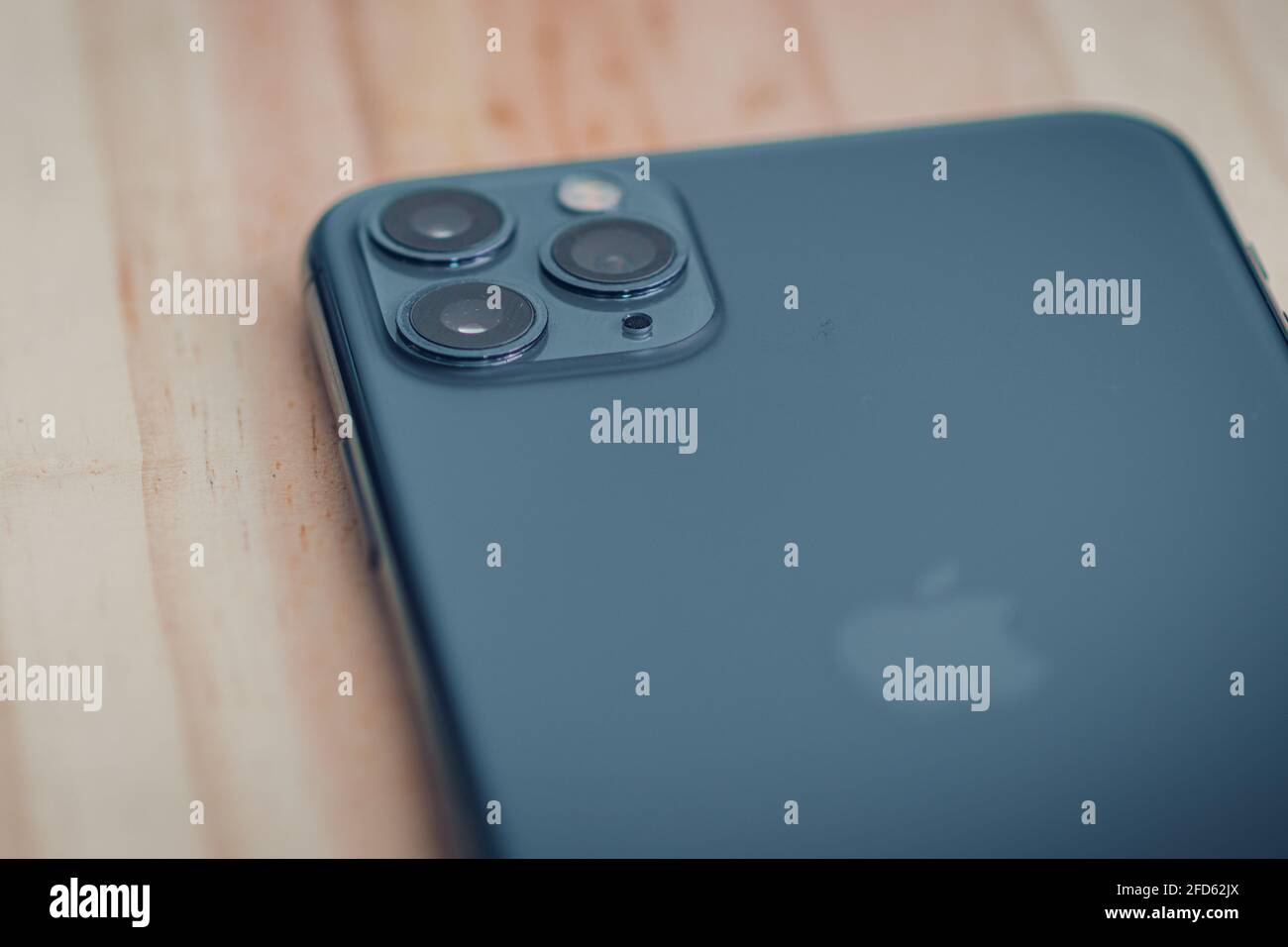Iphone 11 Pro Hi Res Stock Photography And Images Alamy