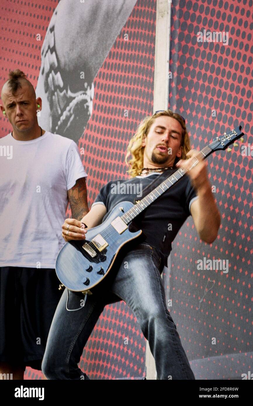 【希少品】ロックバンド　ニッケルバック　サイン入りアーティスト写真 Nickelback band hi-res stock photography and images - Alamy