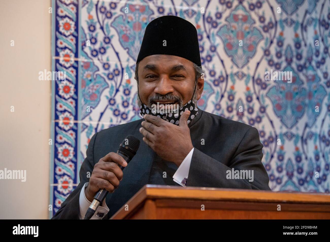 new-york-united-states-23rd-apr-2021-imaam-zamir-safar-speaks-to