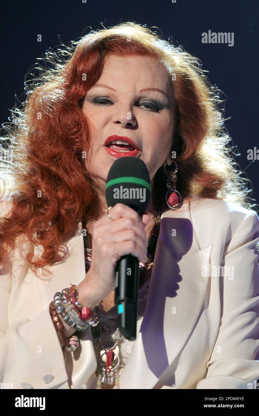 Wiener Neustadt, Austria. 02nd Mar, 2012. Italian singer Milva performs at the dress rehearsal of the TV show 'Musikantenstadl'. The Italian pop and chanson singer Milva is dead. This was confirmed by her daughter to the Italian news agency Ansa on Saturday. Credit: picture alliance/dpa/Alamy Live News Stock Photo