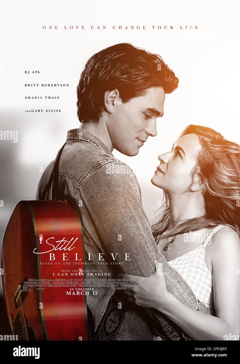 BRITT ROBERTSON and KJ APA in I STILL BELIEVE (2020), directed by ANDREW ERWIN and JON ERWIN. Copyright: Editorial use only. No merchandising or book covers. This is a publicly distributed handout. Access rights only, no license of copyright provided. Only to be reproduced in conjunction with promotion of this film. Credit: Kevin Downes Productions / Kingdom Story Company / Album Stock Photo