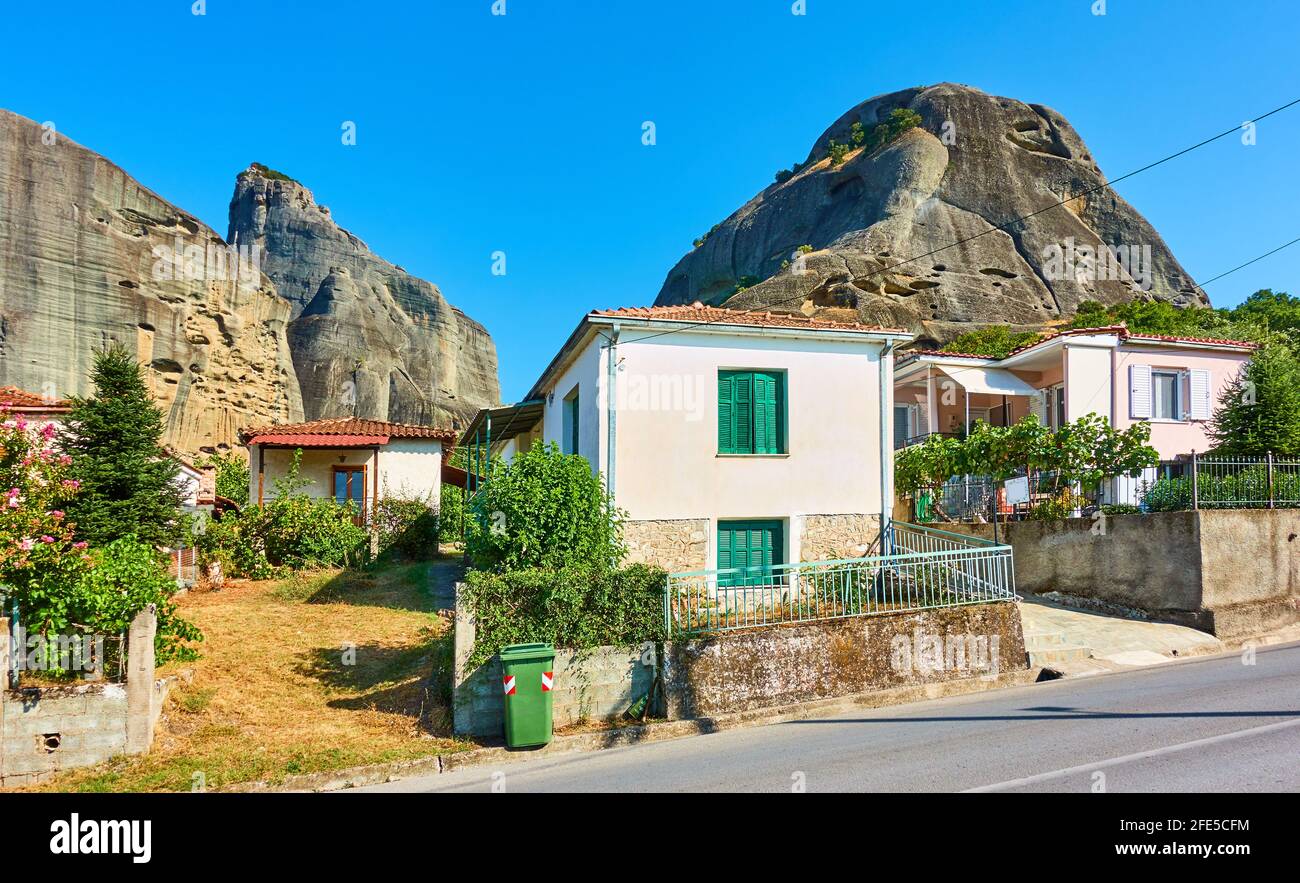 View of Kastraki village at the foot of Meteora rocks, Kalambaka, Greece Stock Photo