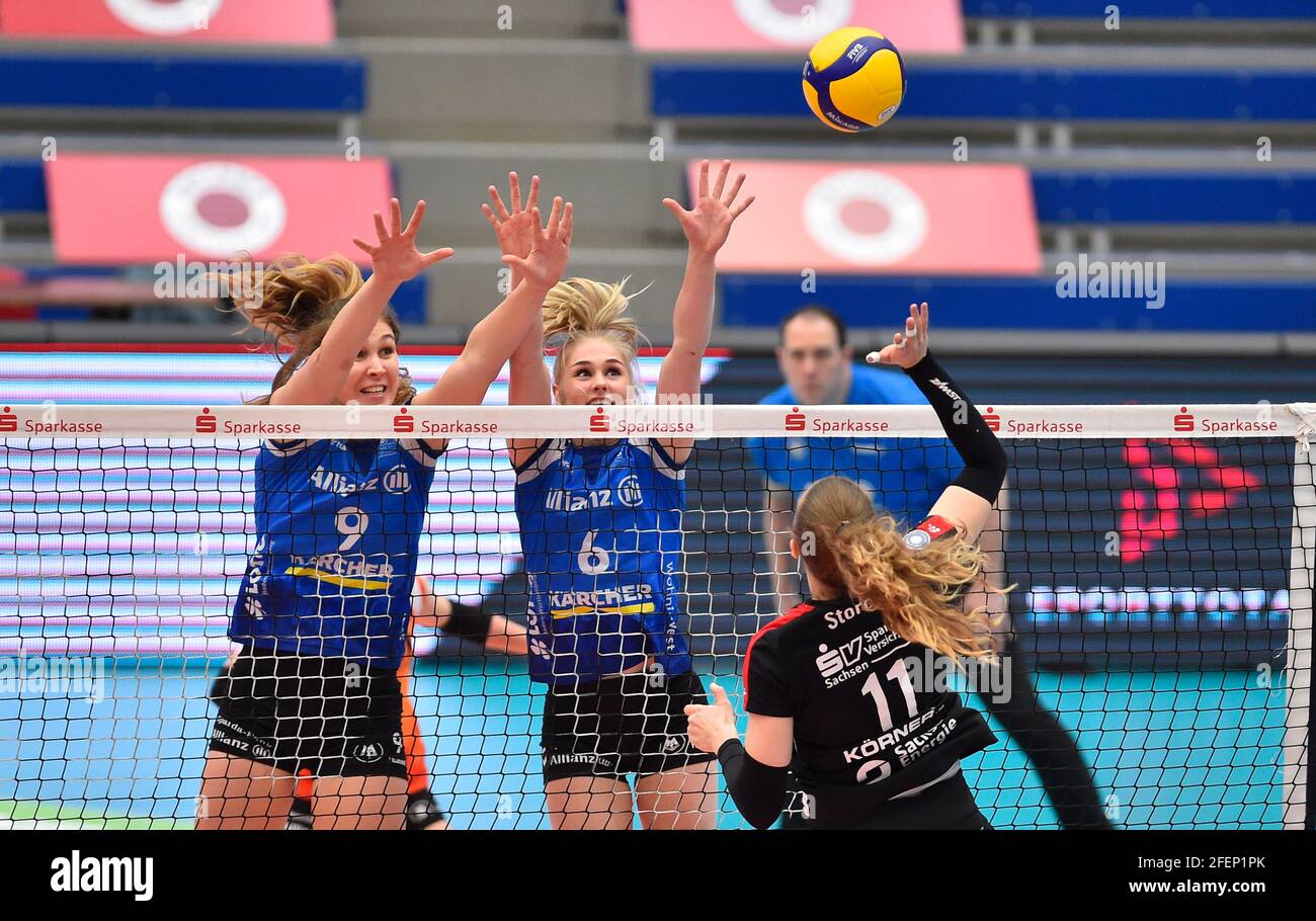 Smokin' Harry Potter shoot will give you the Hungarian Horntail - Yahoo  Life UK, image size:1300x910