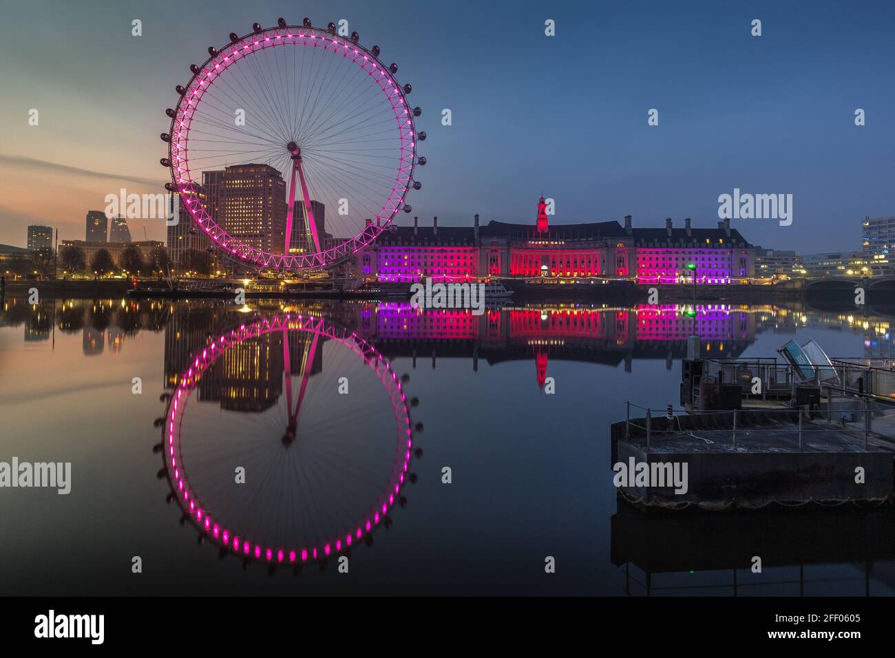 London Eye Reflection at Sunrise Stock Photo