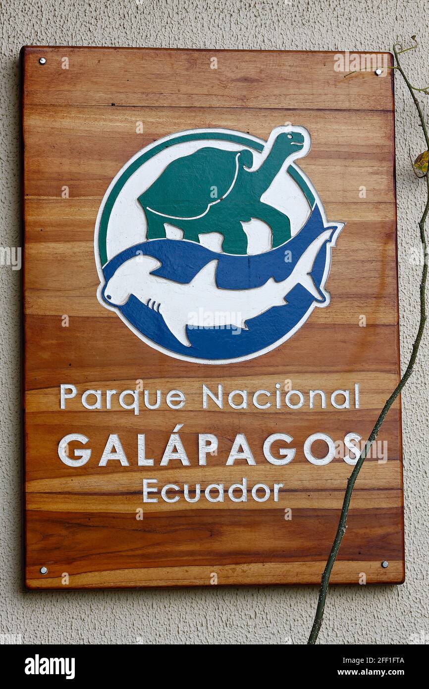 Galapagos national park sign hi-res stock photography and images - Alamy, image size:866x1390