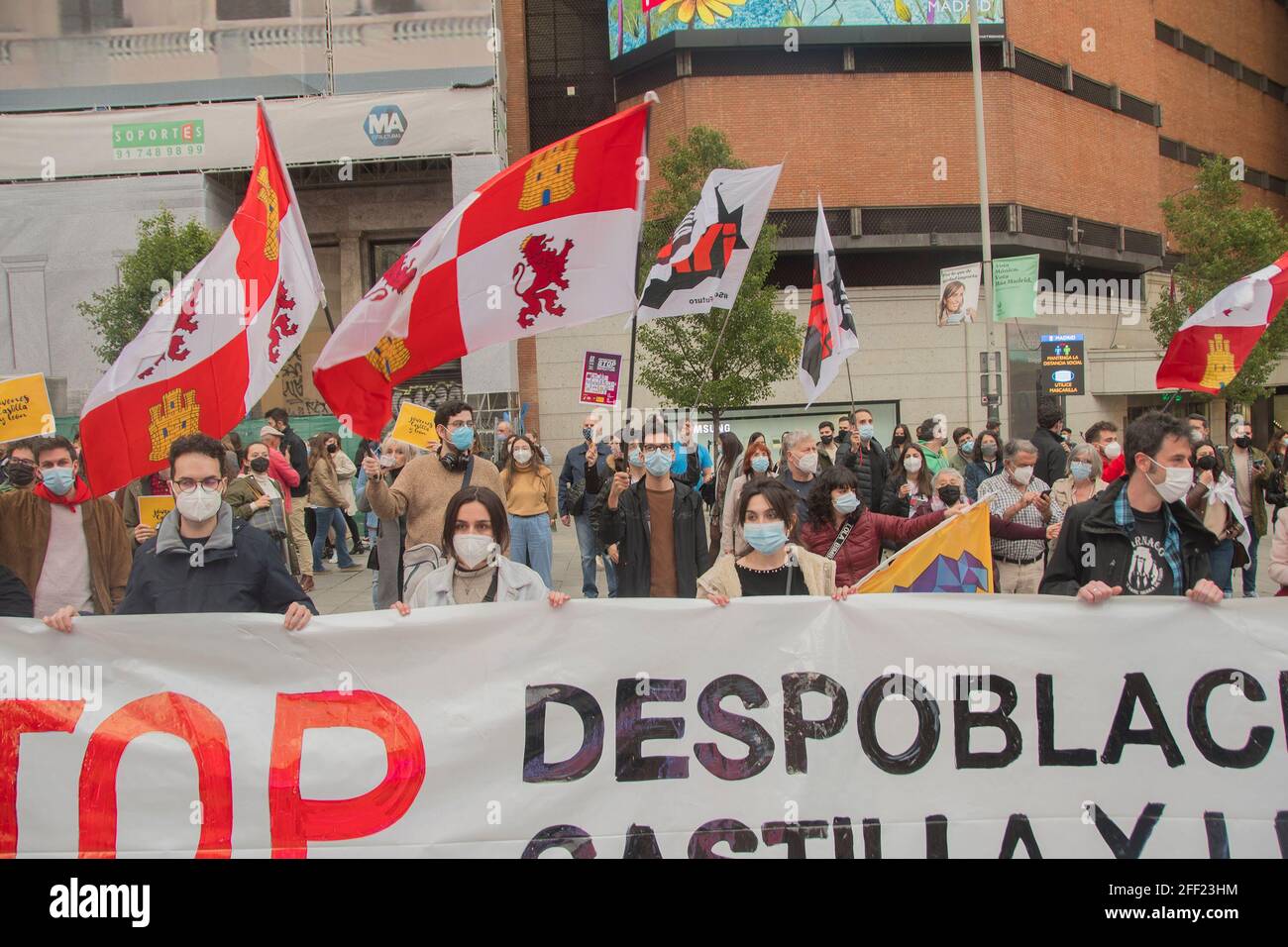Madrid, Spain. 23rd Apr, 2021. Dozens of young people gather in Madrid  against the depopulation of Castilla y Leon on April 23.Summoned by Youth  of Castilla y Leon, Soria Now! o BurgosPidePaso,