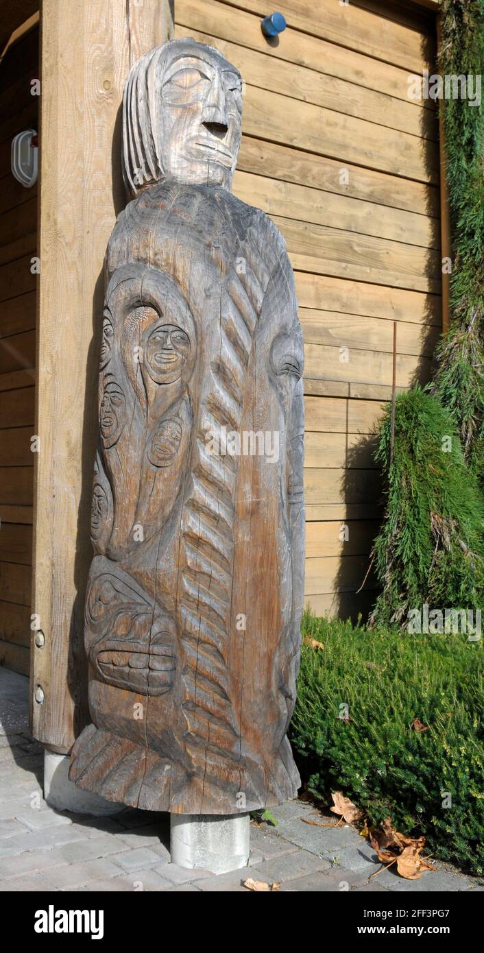 Cowichan tribes hires stock photography and images Alamy