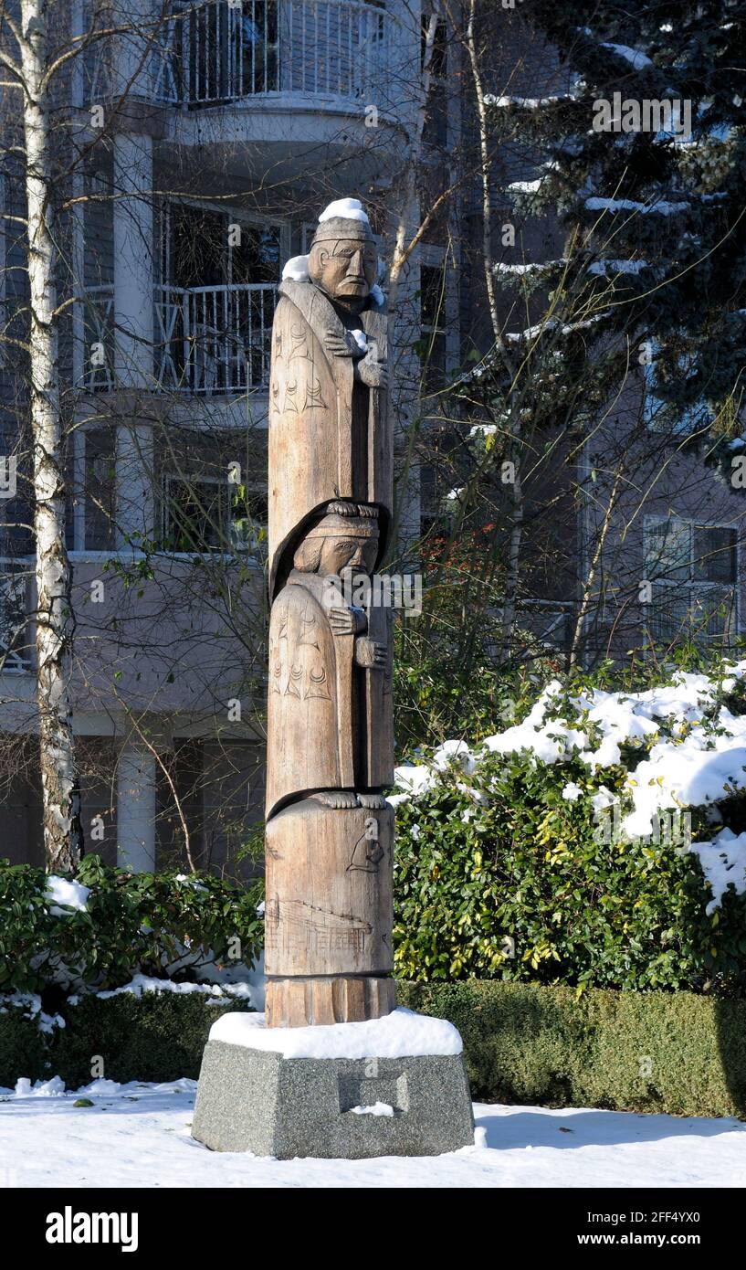 Cedar Man, Cedar Women Carver Simon Charlie 1986. Cowichan Valley, Vancouver Island, British