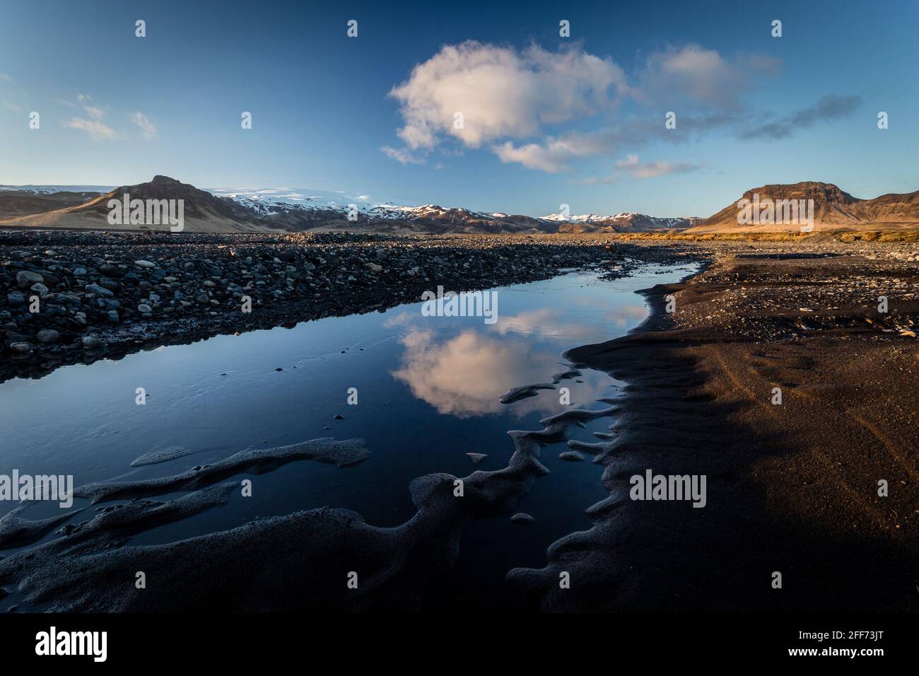 River side ring road hi res stock photography and images Alamy