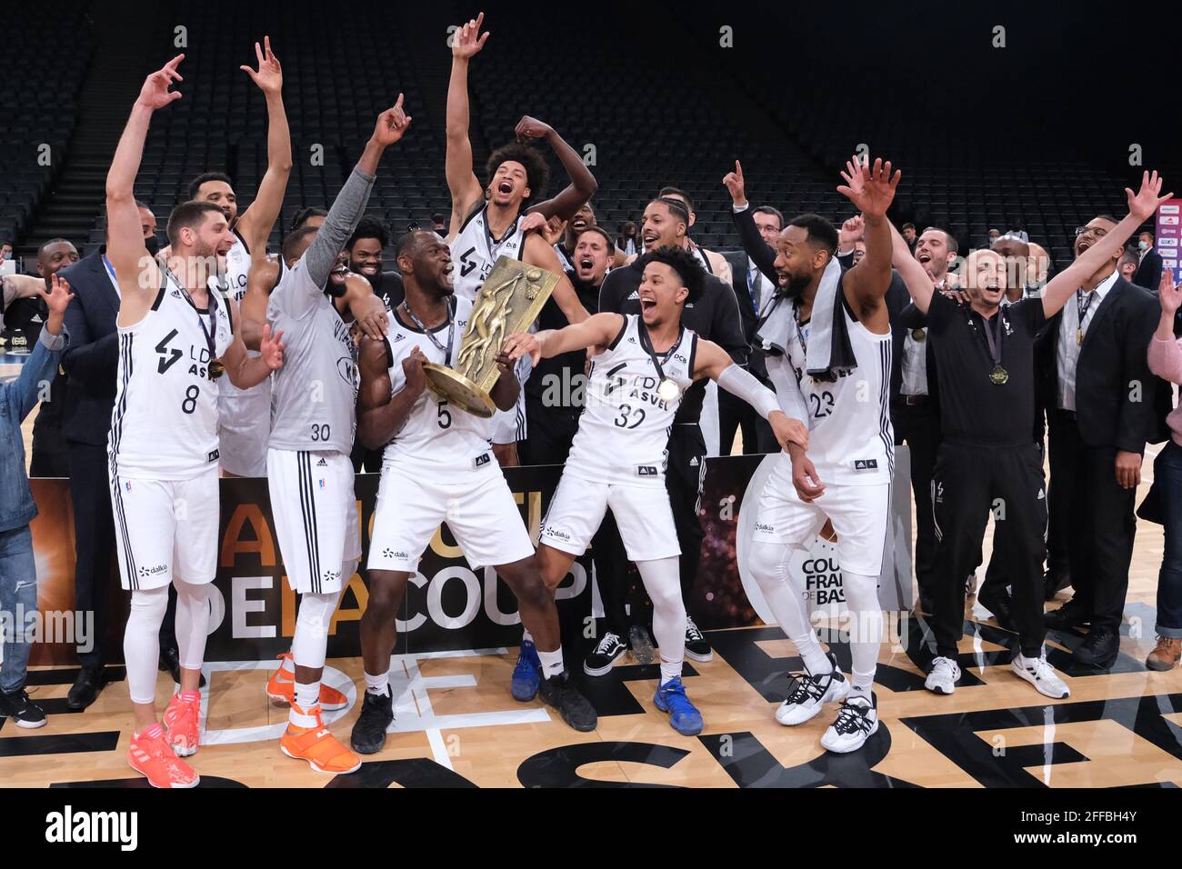 Levallois, Hauts de Seine, France. 24th Apr, 2021. Team of Lyon  Villeurbanne winner of the French Cup of Basketball between Dijon and  Lyon-Villeurbanne ASVEL LDLC (Tony Parker Team) at AccorHotels Arena  Stadium -