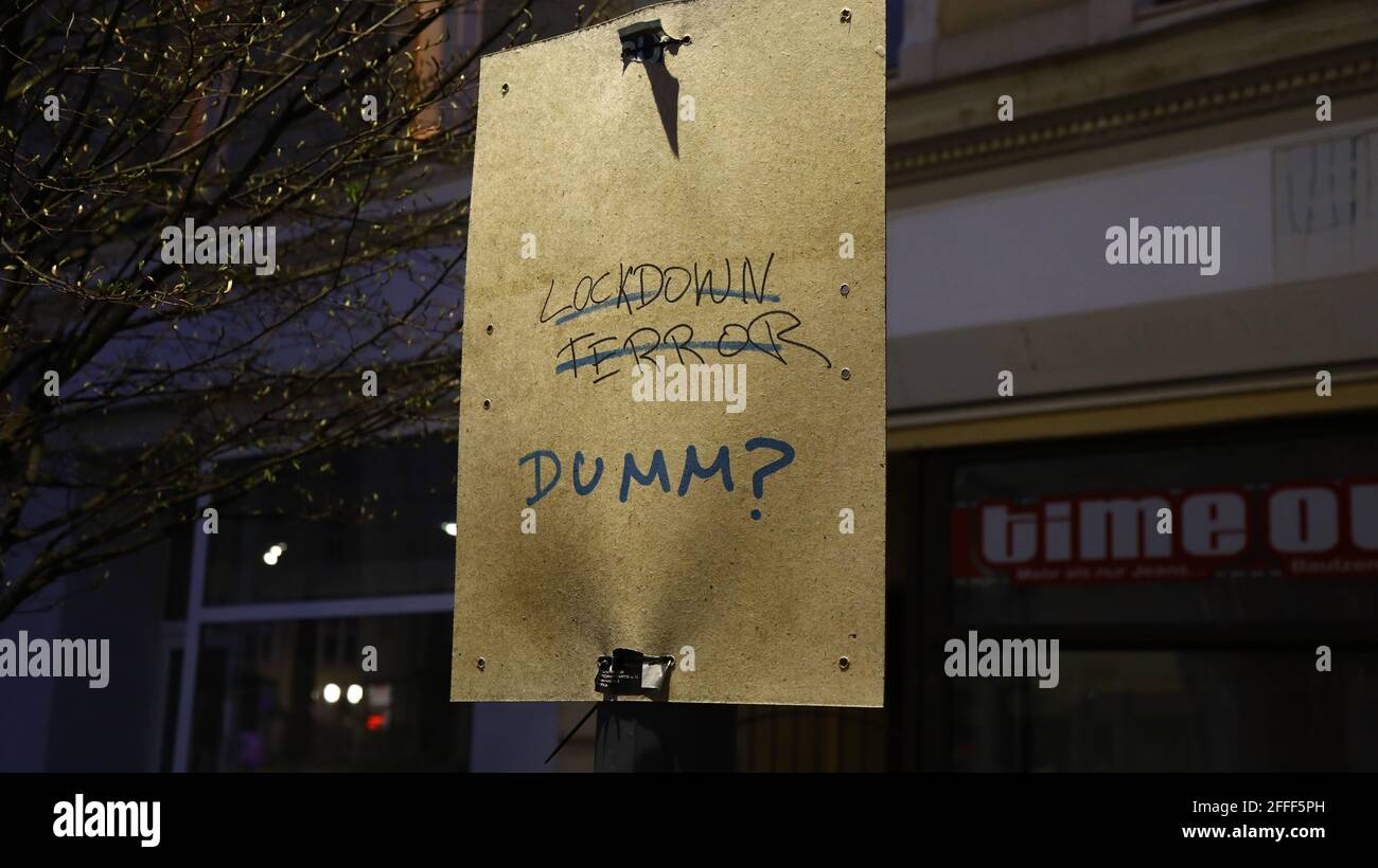 Plakat Mißbrauch LOCKDOWN TERROR / DUMM ? Stock Photo