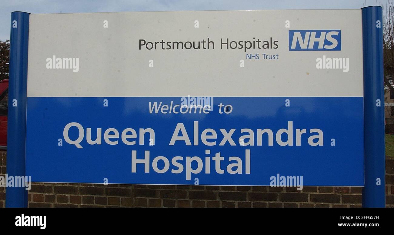 QUEEN ALEXANDRA HOSPITAL, COSHAM, PORTSMOUTH. PIC MIKE WALKER, 2002