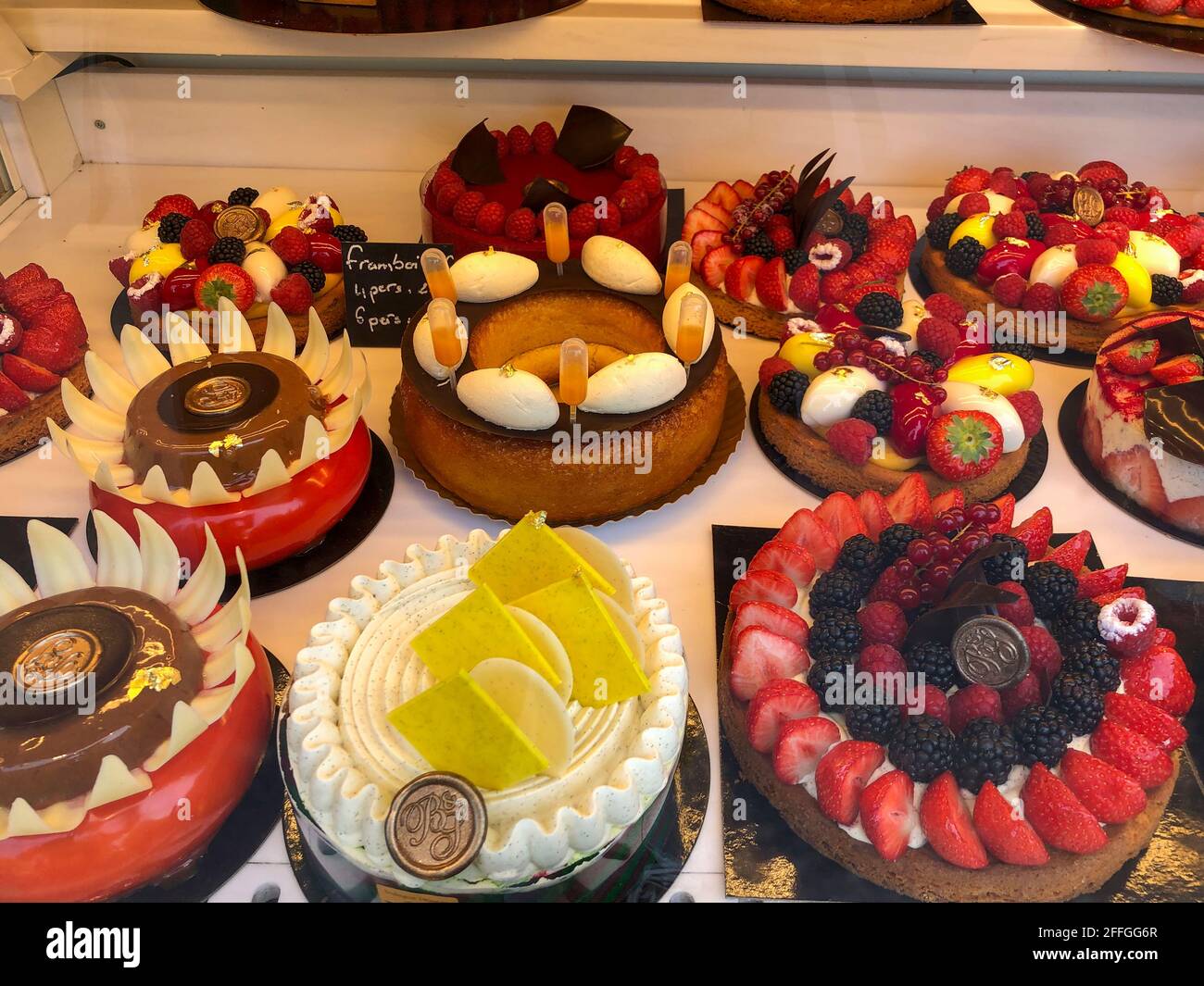 Paris France Detail Cakes On Display In French Boulangerie Bakery Shop Interiors France Finished Products Stock Photo Alamy