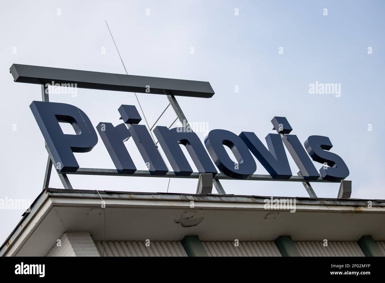 Nuremberg, Germany. 21st Apr, 2021. The lettering 'Prinovis' stands on the roof of the Prinovis printing plant building. The Nuremberg-based large-scale printing plant of the Prinovis Group, which is part of the Bertelsmann Group, will close on April 30, 2021. Credit: Daniel Karmann/dpa/Alamy Live News Stock Photo