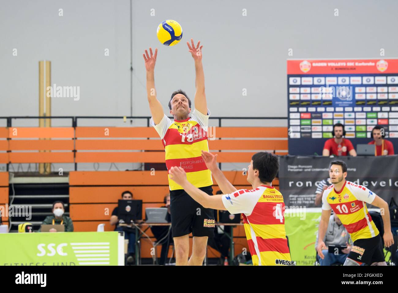 Volleyball jersey hi-res stock photography and images - Page 12 - Alamy