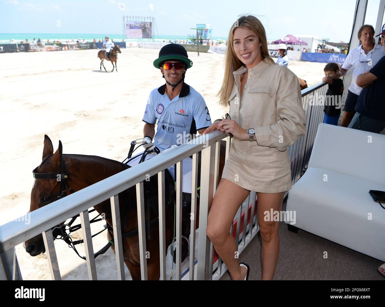 Hannah selleck hi-res stock photography and images - Alamy