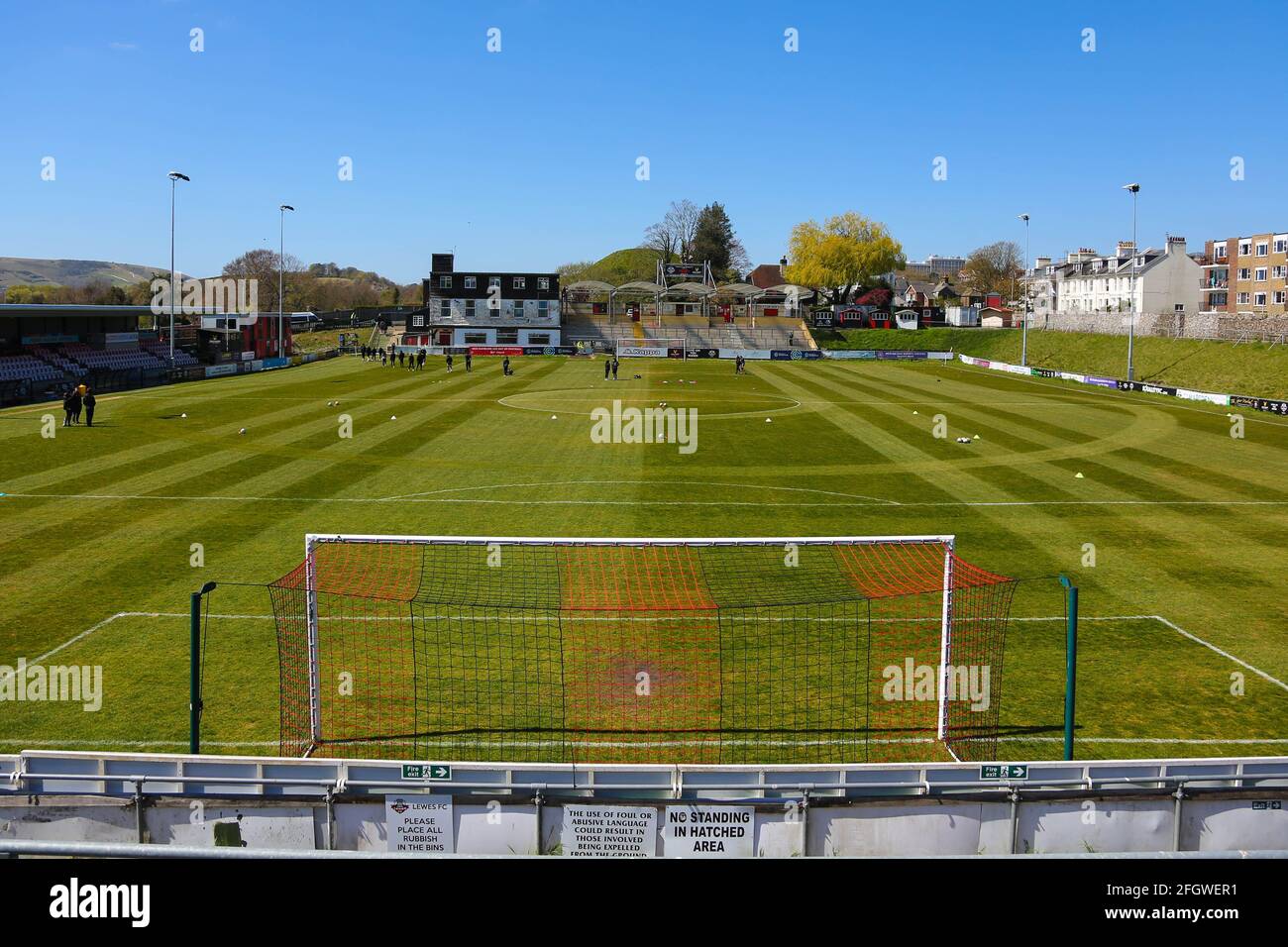 Dripping pan lewes fc hires stock photography and images Alamy