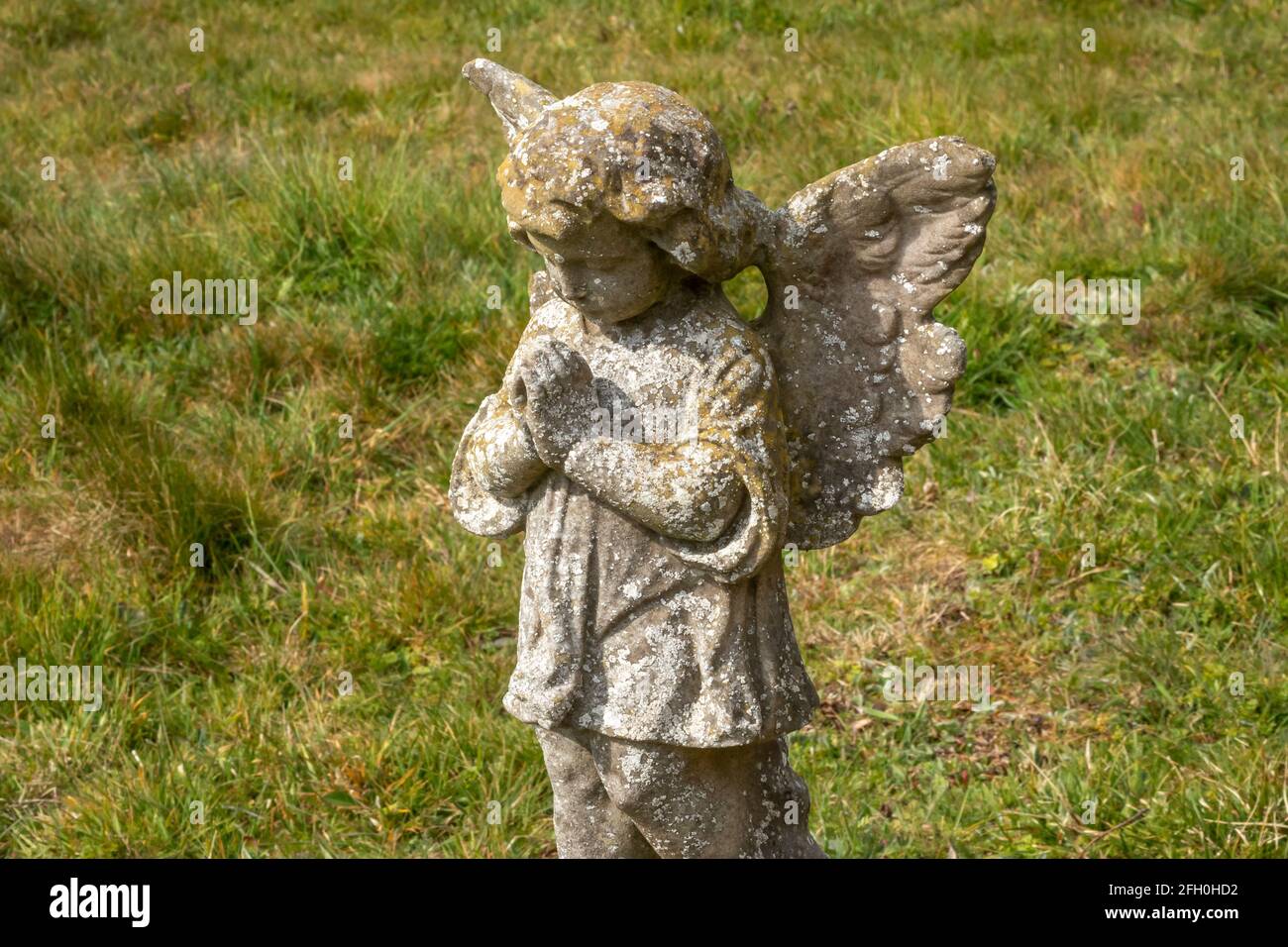 Mourning child hi-res stock photography and images - Alamy