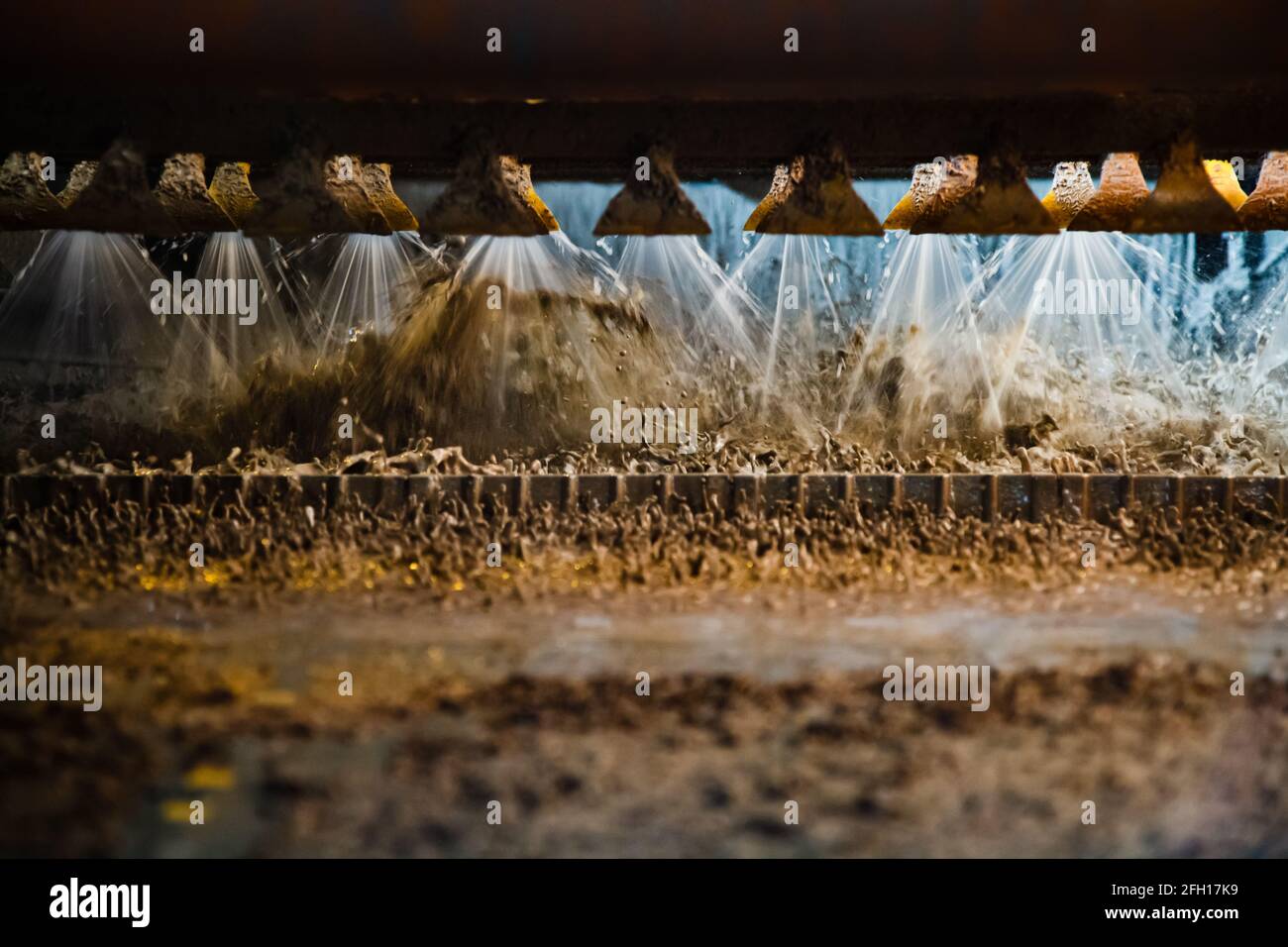 Vibrating sieve hires stock photography and images Alamy