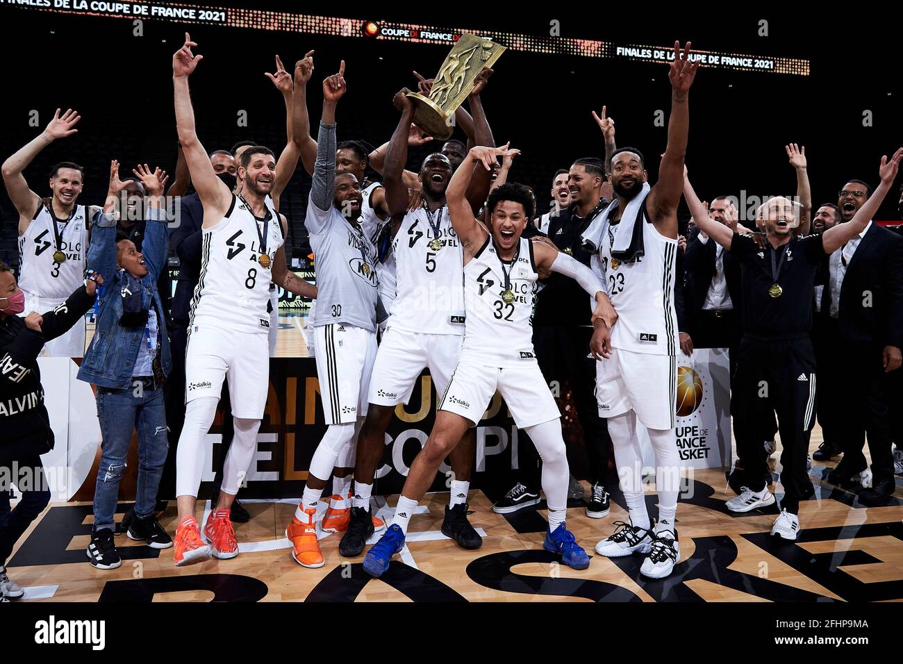Winner Team of ASVEL, Lyon-Villeurbanne during the French Cup, Final  basketball match between JDA Dijon and LDLC ASVEL on April 24, 2021 at  AccorHotels Arena in Paris, France - Photo Ann-Dee Lamour /