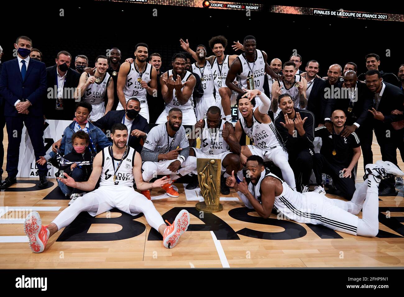 Winner Team of ASVEL, Lyon-Villeurbanne during the French Cup, Final basketball  match between JDA Dijon and LDLC ASVEL on April 24, 2021 at AccorHotels  Arena in Paris, France - Photo Ann-Dee Lamour /