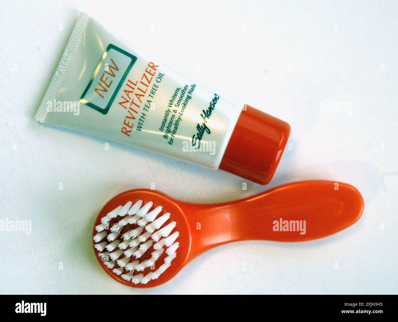 Salon Gel Polish Nail Cleanser Pads - Sally Hansen | Ulta Beauty