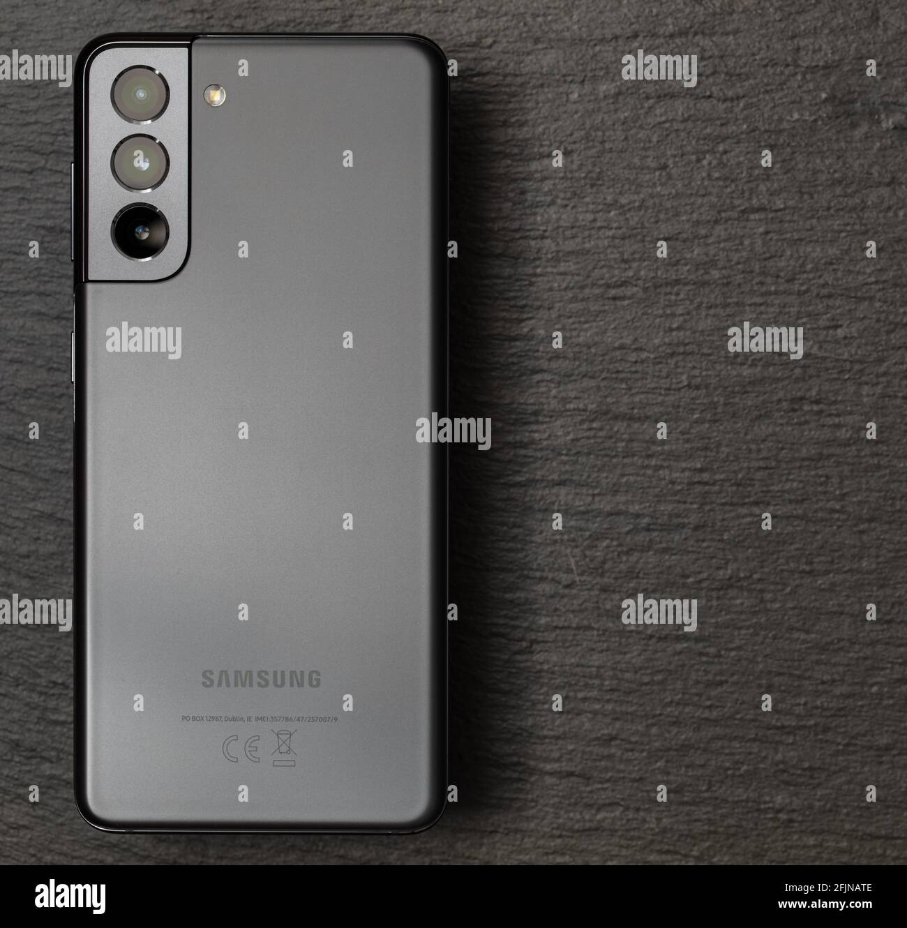 Seoul South Korea April 24 21 Samsung Galaxy S21 Phantom Grey Stock Photo Alamy