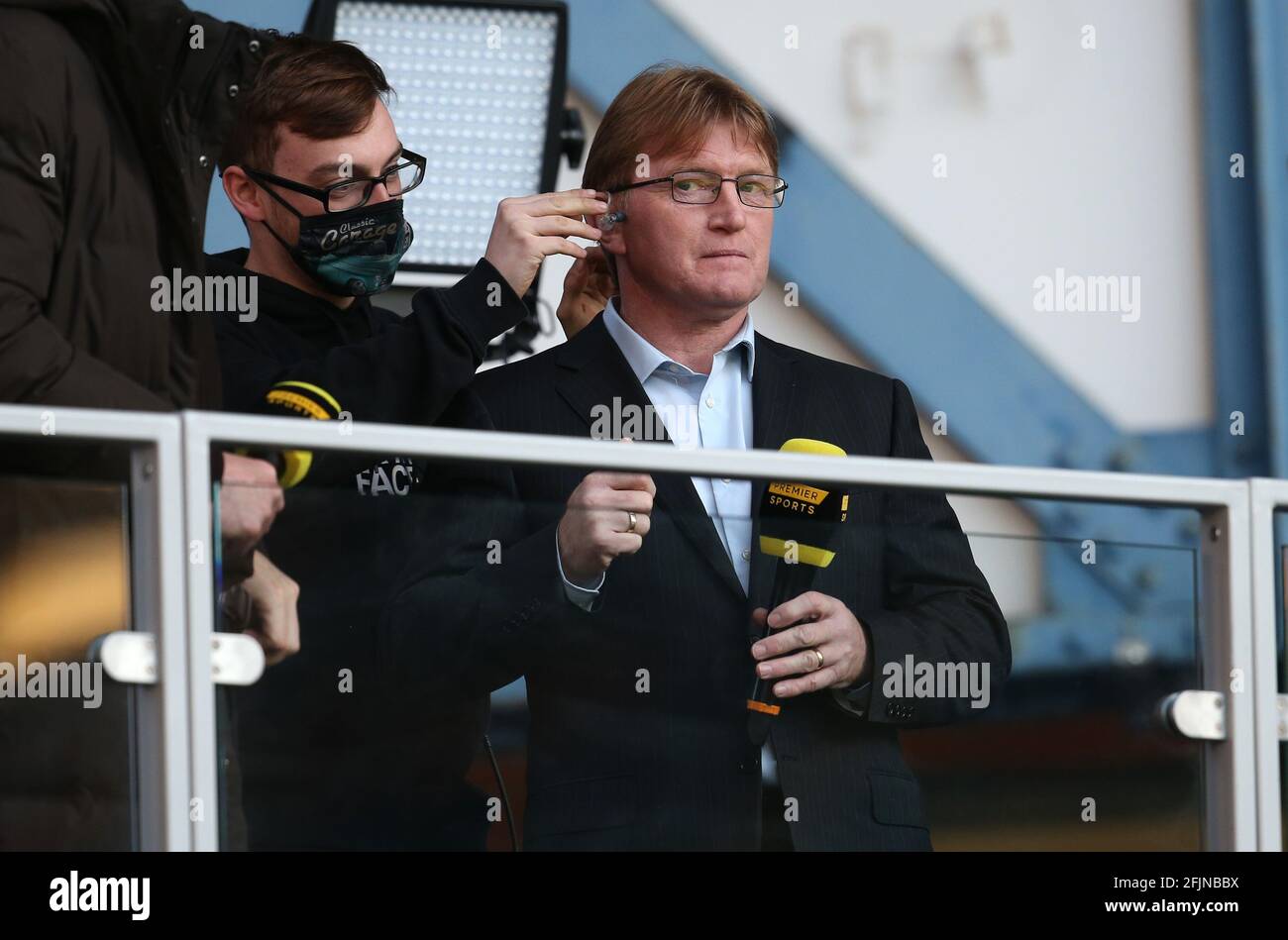 Stuart mccall scotland glasgow rangers hi-res stock photography and ...