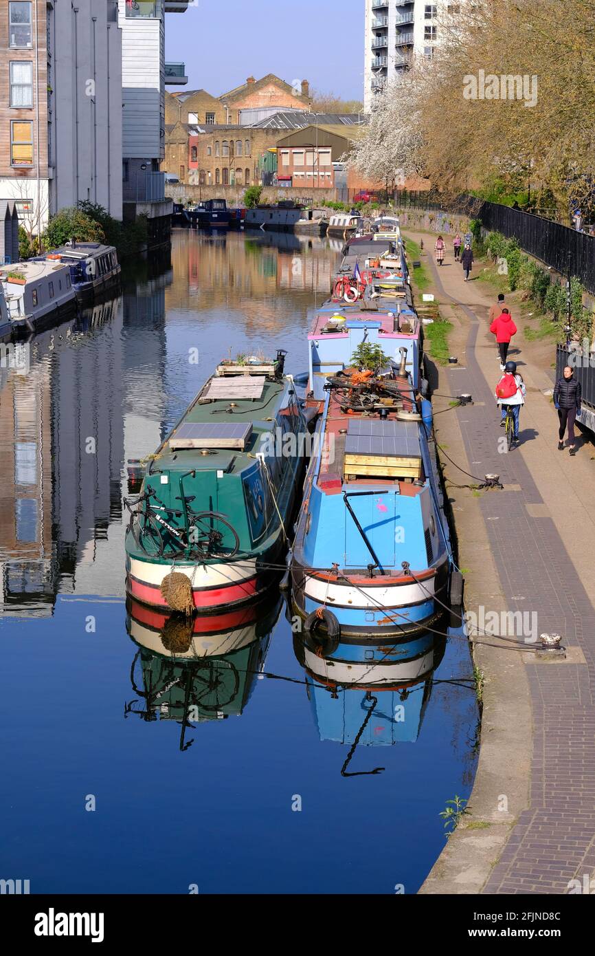 Canal Walk, N1, London, United Kingdom Stock Photo Alamy