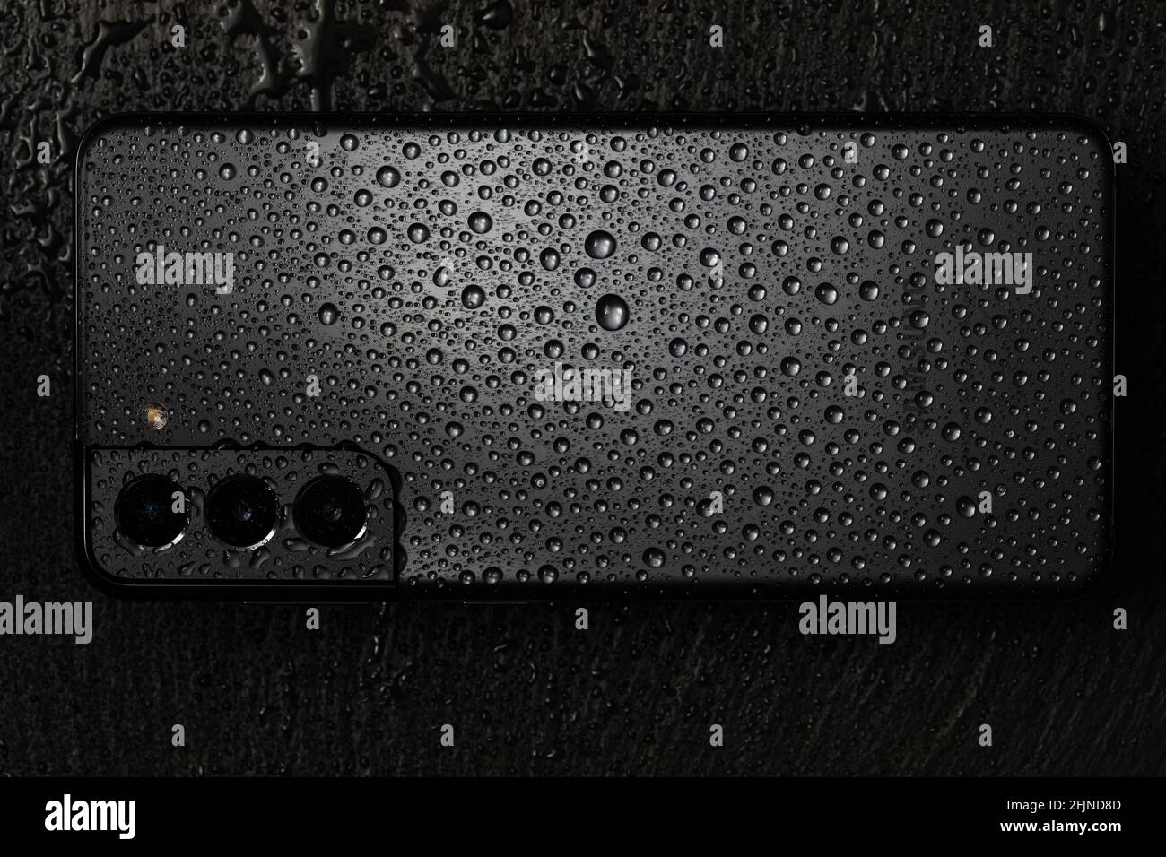 Seoul South Korea April 24 21 Samsung Galaxy S21 Phantom Grey In Waterdrops Stock Photo Alamy