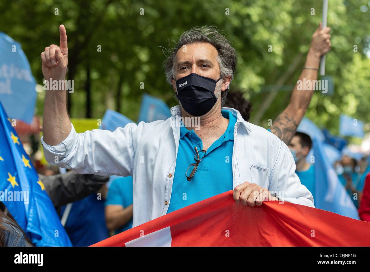 Lisbon, Portugal. Lisbon, Portugal. 25th Apr, 2021. April 25, 2021. Lisbon, Portugal. The President of the Liberal Initiative Party, Joao Cotrim Figueiredo, during the peaceful manifestation Credit: Alexandre de Sousa/Alamy Live News Stock Photo