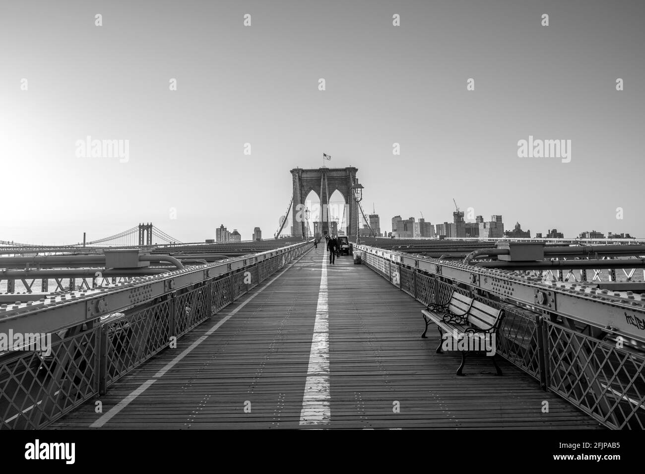 Brooklyn Bridge bei Sonnenaufgang, Brooklyn, Manhattan, New York City, New York, USA Stock Photo