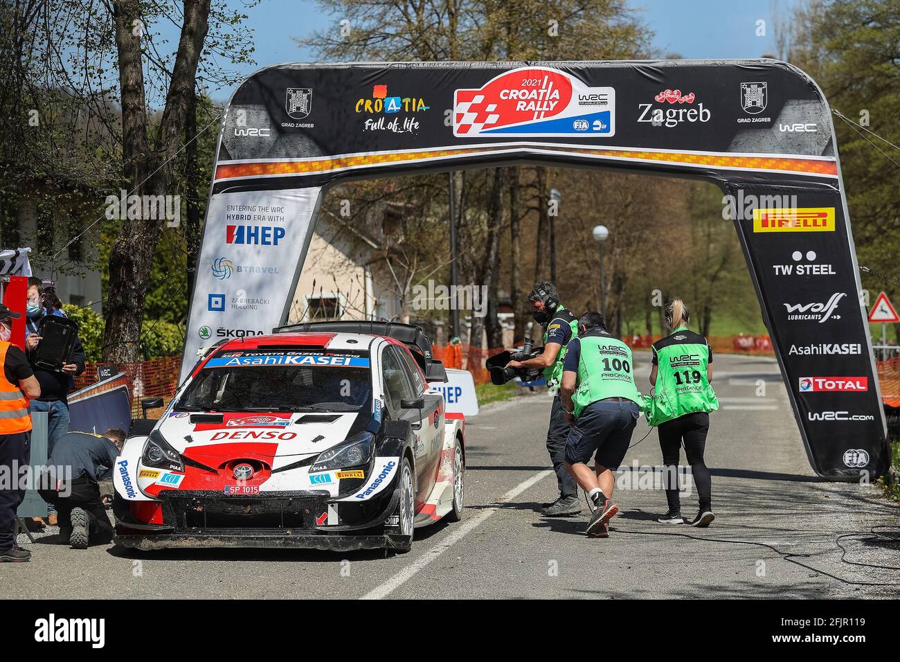 (210426) -- KUMROVEC, April 26, 2021 (Xinhua) -- Sebastien Ogier and Julien Ingrassia of France reach the finish line during Day Three of FIA World Rally Championship Croatia in Kumrovec, Croatia, April 25, 2021. (Luka Stanzl/Pixsell via Xinhua) Stock Photo