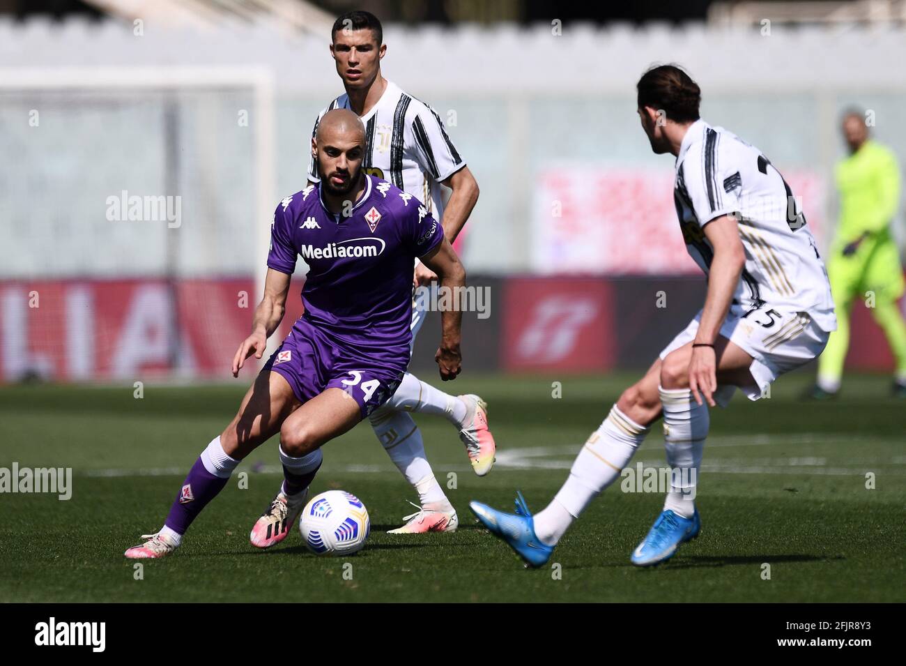 Sofyan Amrabat of ACF Fiorentina in action during ACF Fiorentina vs Juventus  FC, Italian football Serie A match, Fl - Photo .LiveMedia/Matteo Papini  Stock Photo - Alamy