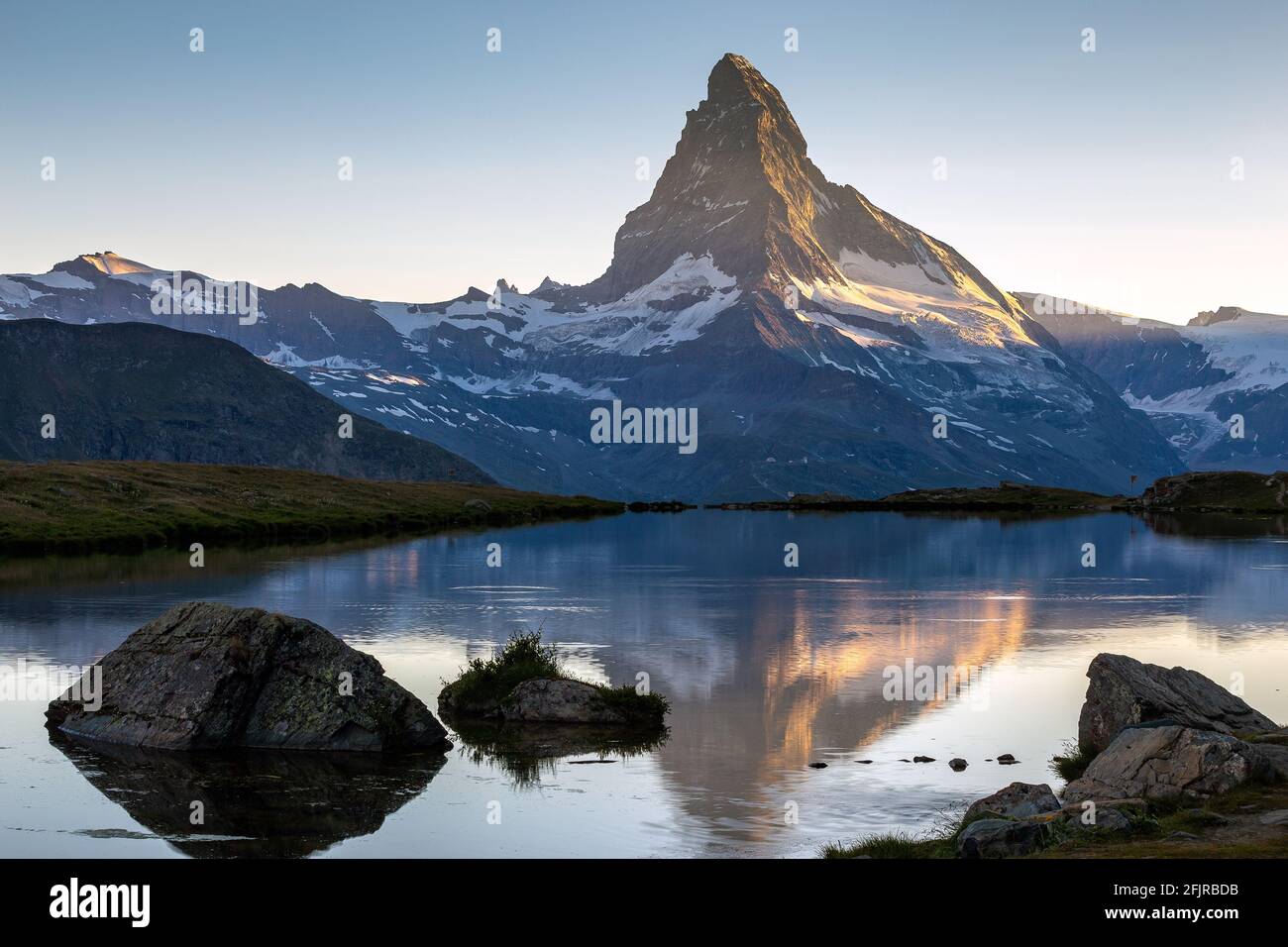 Matterhorn mountain reflection stellisee lake sunset zermatt hi-res ...