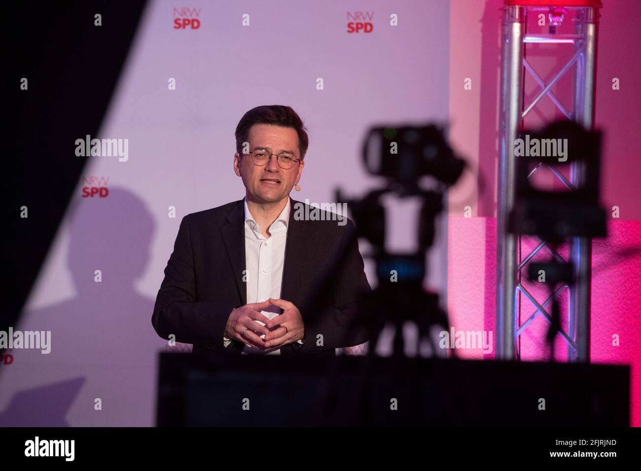 Duisburg, Deutschland. 24th Apr, 2021. Thomas Kutschaty, state chairman of the NRWSPD, SPD North Rhine-Westphalia, at his greeting, speech, state delegate conference of the NRWSPD for the federal election, NRWSPD, in the Steinhof in Duisburg, 04/24/2021, | usage worldwide Credit: dpa/Alamy Live News Stock Photo