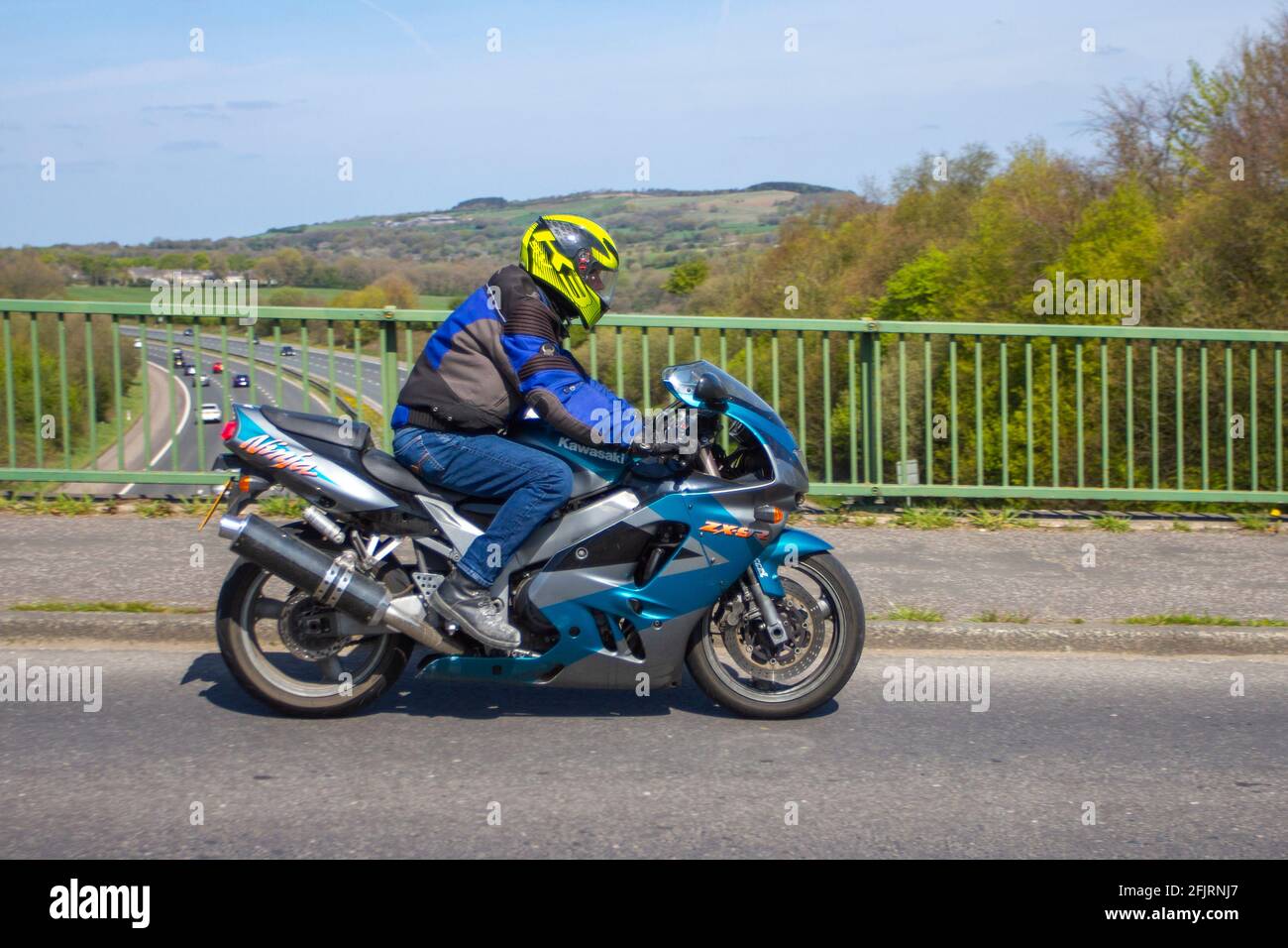 Kawasaki zx 9r hi-res stock photography and images - Alamy Kawasaki zx 9r hi-res stock photography and images - Alamy