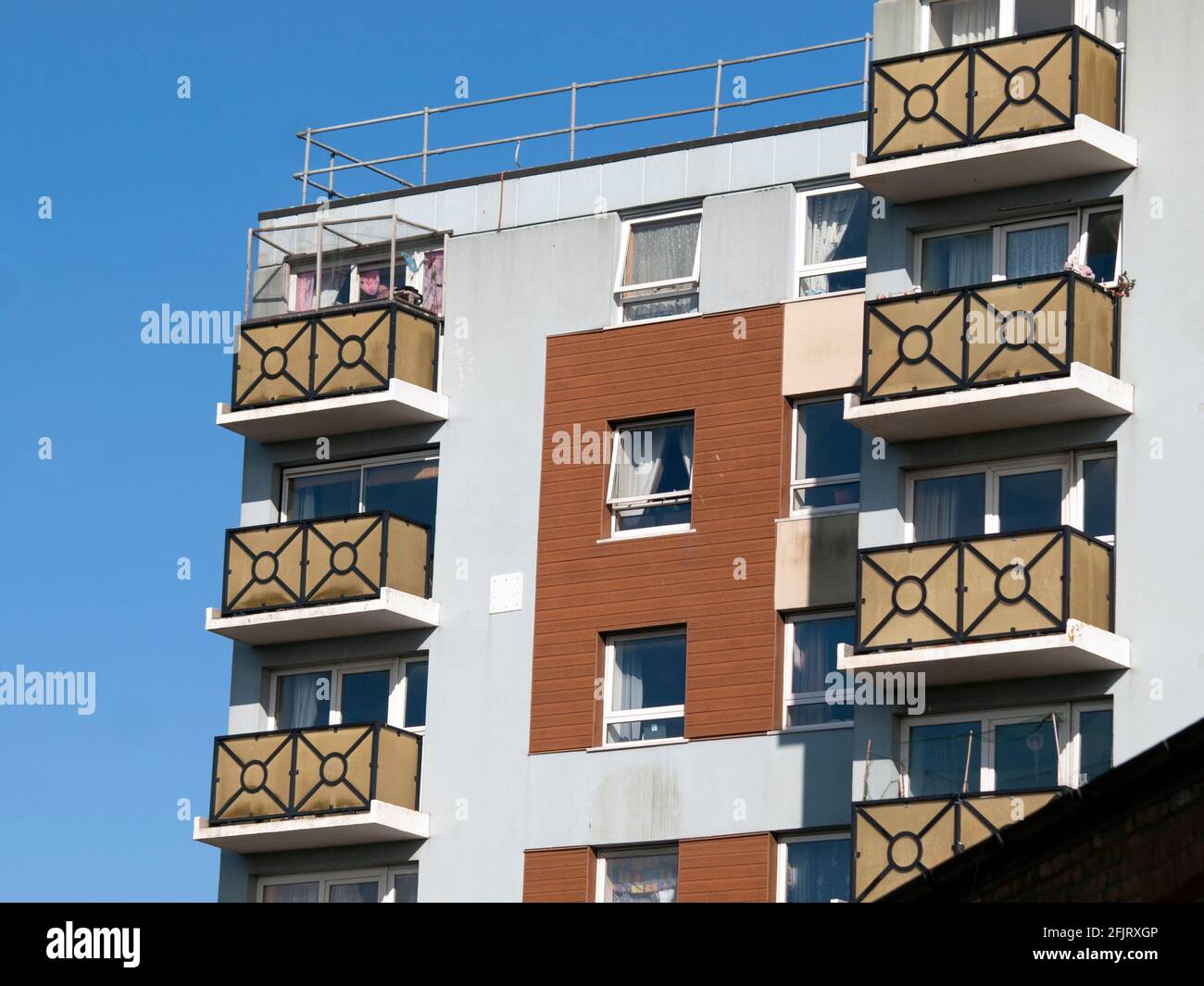 High rise flats uk balcony hi-res stock photography and images - Alamy