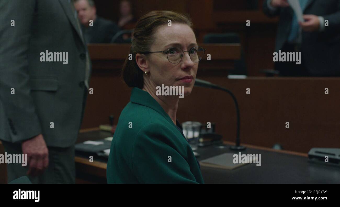 Iliza Shlesinger, Ellen Burstyn, Sarah Snook, Pieces of a Woman (2020)  Credit: Benjamin Loeb / Netflix / The Hollywood Archive Stock Photo - Alamy