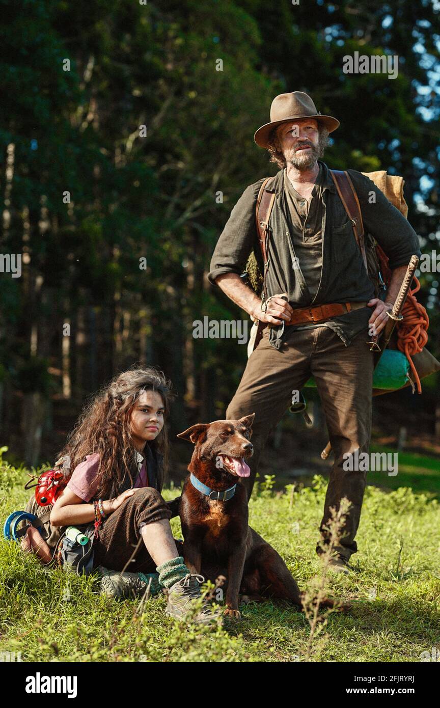 LOVE AND MONSTERS (2020) ARIANA GREENBLATT MICHAEL ROOKER MICHAEL MATTHEWS  (DIR) PARAMOUNT PICTURES/MOVIESTORE COLLECTION LTD Stock Photo - Alamy